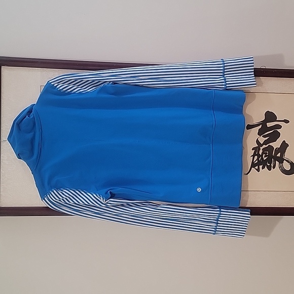 Lululemon jacket - Picture 3 of 4